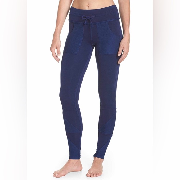 Free People Movement Kyoto Leggings Navy Size XS Extra Small New with Tags - Picture 2 of 9